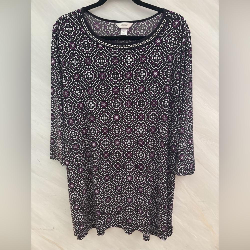Black and White Patterned Tunic Top